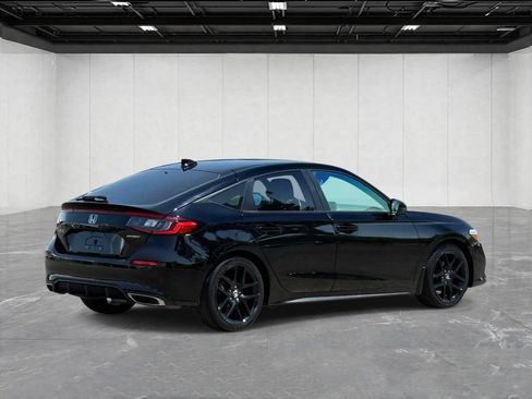 Used 2023 Honda Civic Sport Touring image 5