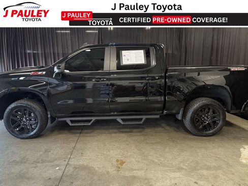 Used 2025 Chevrolet Silverado 1500 LT Trail Boss w/ Convenience Package II image 2