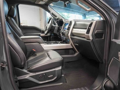 Used 2021 Ford F250 Lariat image 17