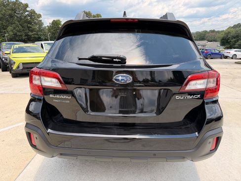 Used 2019 Subaru Outback 2.5i Limited AWD/4WD image 18