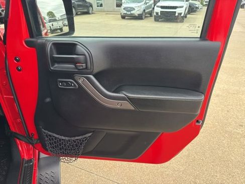 Used 2016 Jeep Wrangler Unlimited Sport AWD/4WD image 24