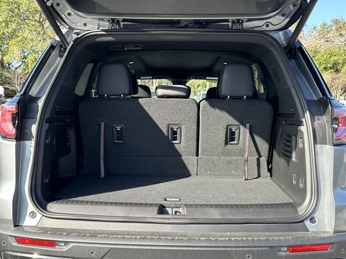 New 2025 GMC Acadia AT4 w/ Super Cruise Package image 12