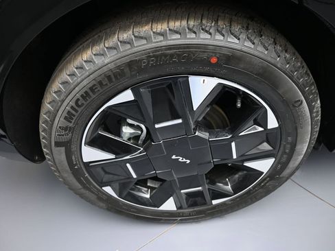 New 2026 Kia Sportage SX FWD image 12