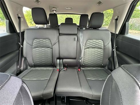 New 2025 Nissan Pathfinder SV w/ Cargo Package image 10