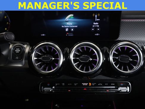 Used 2022 Mercedes-Benz GLB 250 4MATIC image 20