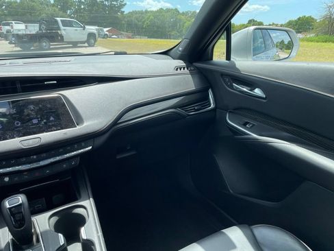 Used 2019 Cadillac XT4 Sport FWD image 31