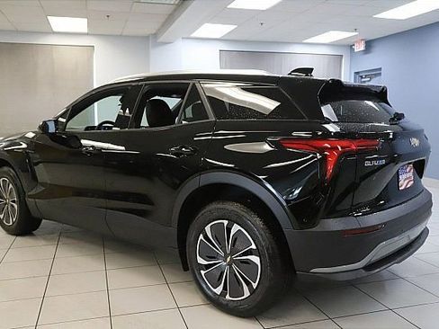 New 2025 Chevrolet Blazer EV LT image 4