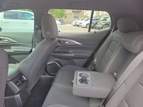 Used 2025 Chevrolet Equinox EV LT w/ Comfort Package FWD image 8