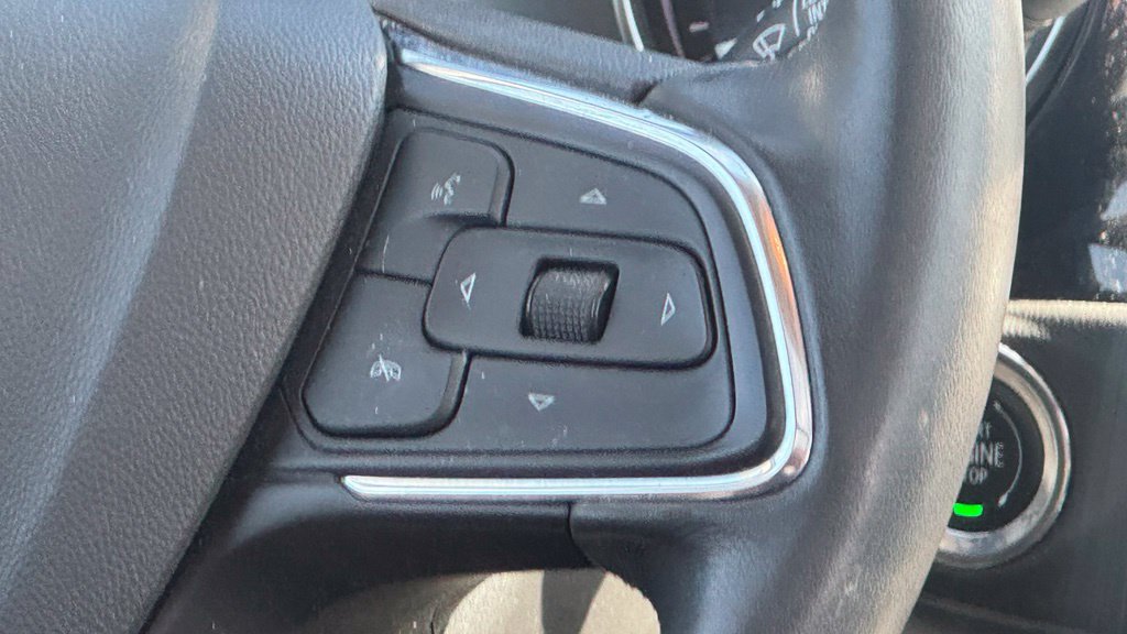 Used 2023 Buick Encore GX Essence w/ Experience Buick Package FWD image 16