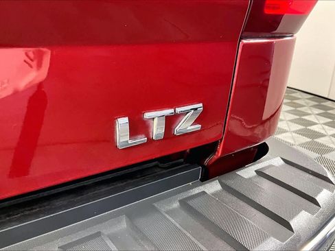 Used 2018 Chevrolet Silverado 1500 LTZ w/ Texas Edition RWD image 10