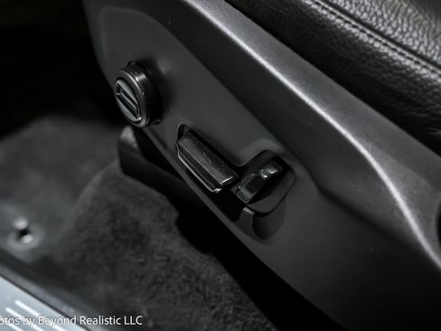 Used 2024 Volvo XC90 B6 Plus image 28