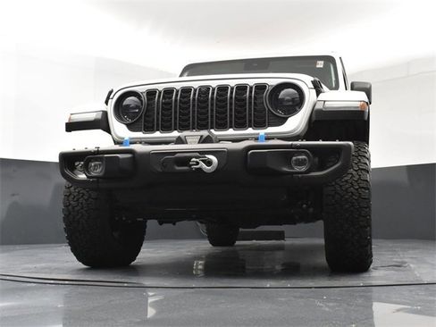 Used 2024 Jeep Wrangler Unlimited Rubicon 4xe image 21