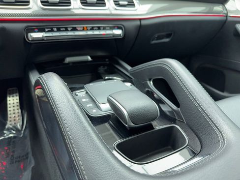 Used 2022 Mercedes-Benz GLE 350 w/ AMG Line Exterior image 35