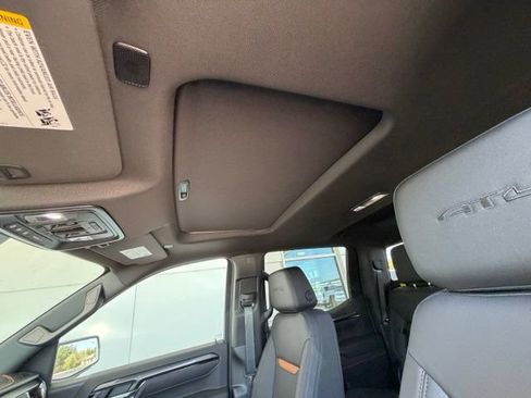 New 2026 GMC Sierra 1500 AT4 w/ AT4 Premium Package AWD/4WD image 16