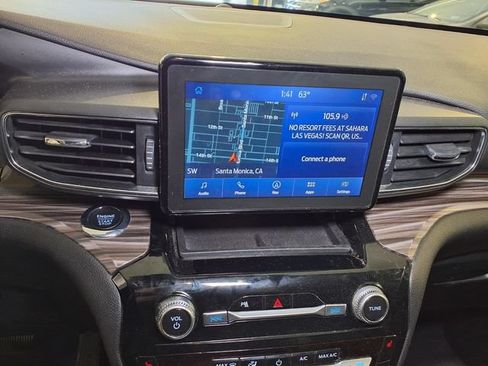 Used 2023 Ford Explorer Limited w/ Equipment Group 301A RWD image 6