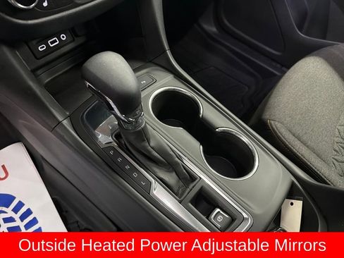 Used 2022 Chevrolet Equinox LT image 27