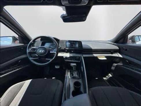 New 2025 Hyundai Elantra Sport image 22