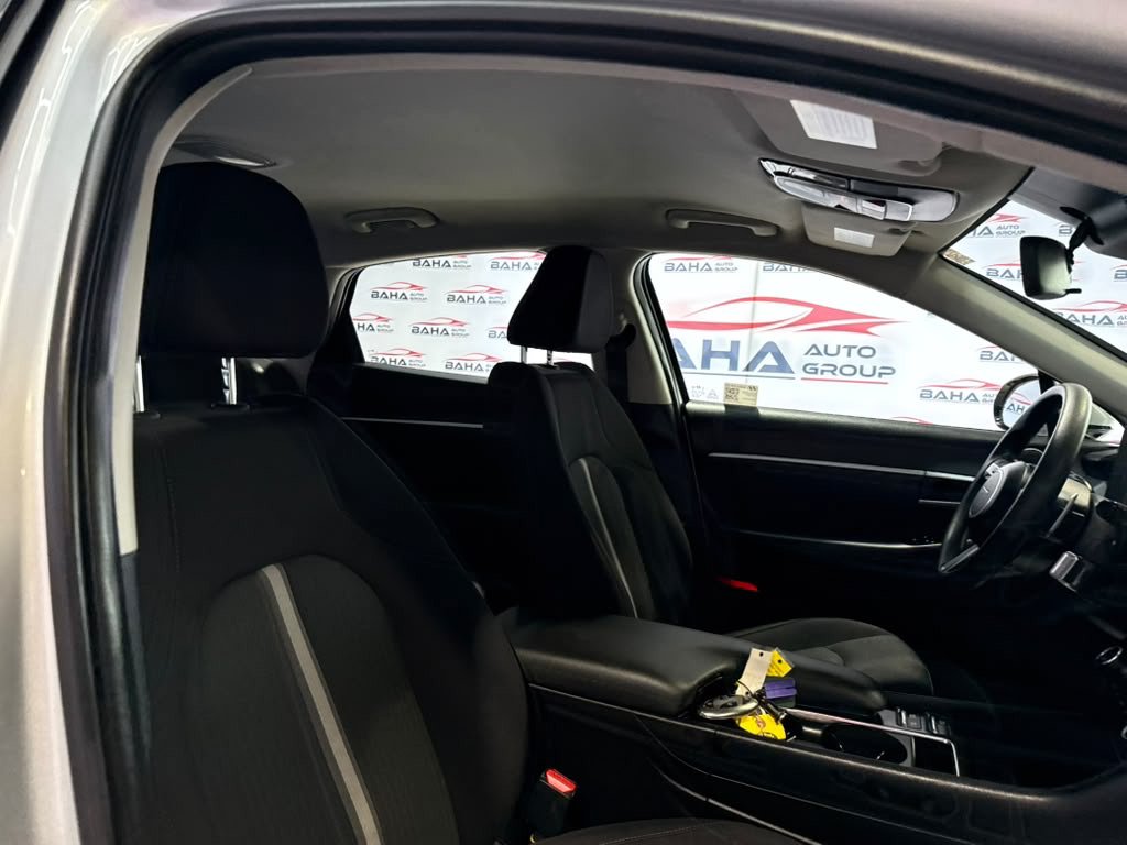 Used 2025 Hyundai Sonata SEL FWD image 45