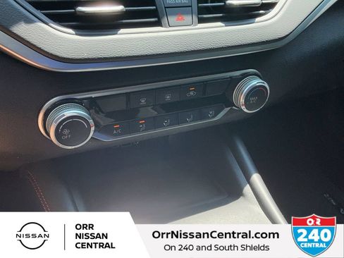 Used 2022 Nissan Altima 2.5 SR FWD image 23
