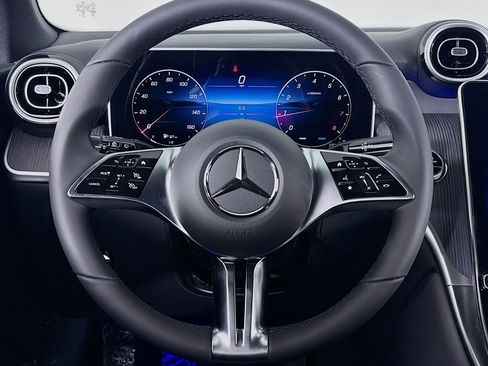 New 2026 Mercedes-Benz GLC 300 image 17