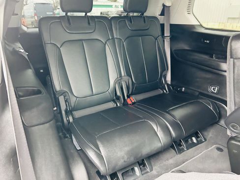 Used 2022 Jeep Grand Cherokee L Limited image 37