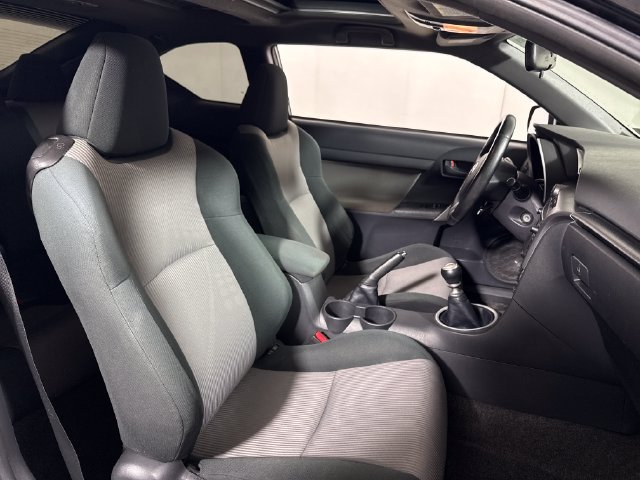 Used 2015 Scion tC FWD image 11