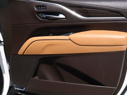 Used 2021 Cadillac Escalade Sport w/ Driver Assist Tech Package image 23