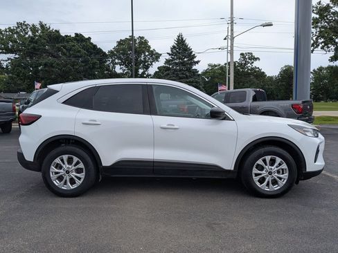 Used 2024 Ford Escape Active AWD/4WD image 8