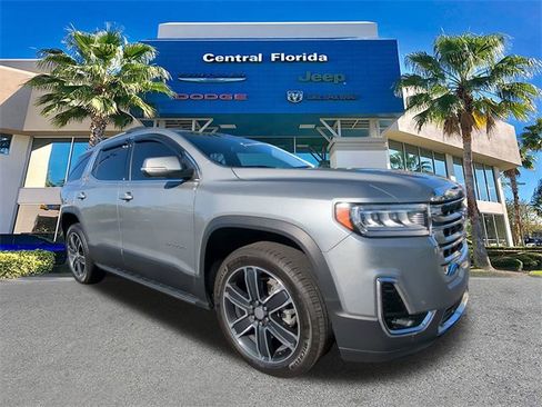 Used 2023 GMC Acadia SLT w/ Technology Package image 2