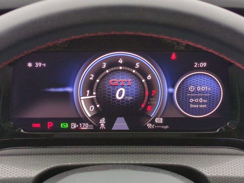 Used 2024 Volkswagen GTI Autobahn image 21