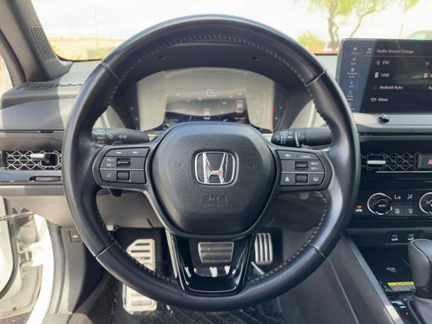 Used 2025 Honda Accord Sport image 18