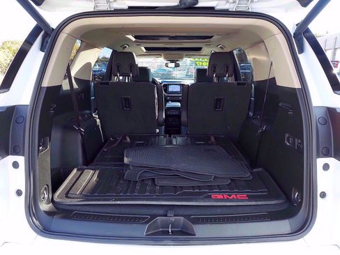 Used 2017 GMC Acadia Denali w/ Technology Package image 29