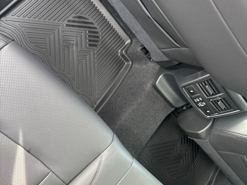 New 2026 Subaru Outback Limited image 36