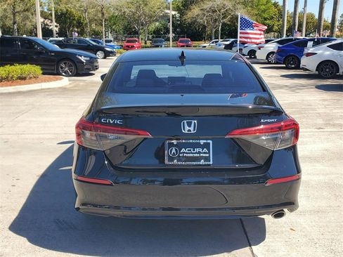 Used 2022 Honda Civic Sport image 6