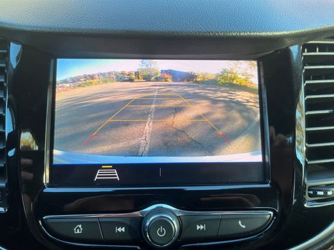 Used 2021 Chevrolet Trax LT w/ Driver Confidence Package image 29