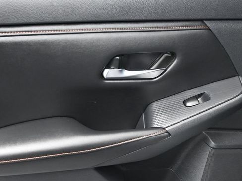 Used 2023 Nissan Sentra SR FWD image 14