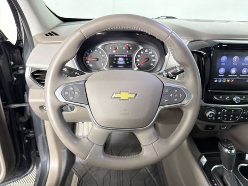 Certified 2020 Chevrolet Traverse LT FWD image 23