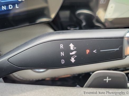 New 2026 Chevrolet Equinox LT w/ Convenience Package II image 16