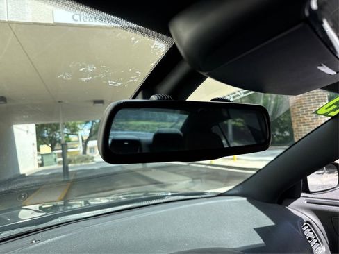 Used 2015 Dodge Charger SE w/ Sport Appearance Group RWD image 17