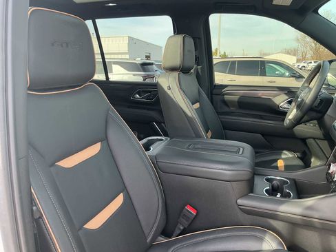 Used 2024 GMC Yukon AT4 w/ AT4 Premium Package image 28