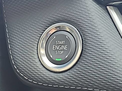 New 2027 Chevrolet Equinox LT FWD image 18