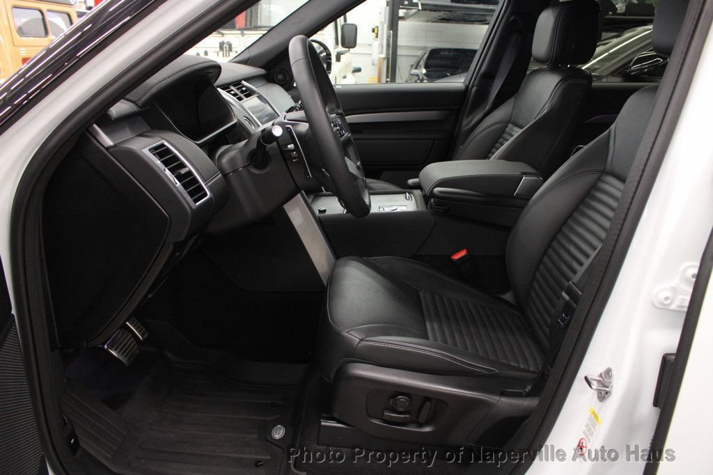 Used 2025 Land Rover Discovery Dynamic SE AWD/4WD image 11