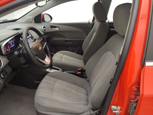 Used 2020 Chevrolet Sonic LT w/ Convenience Package image 17