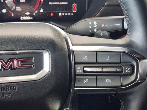 Certified 2025 GMC Acadia Elevation image 21