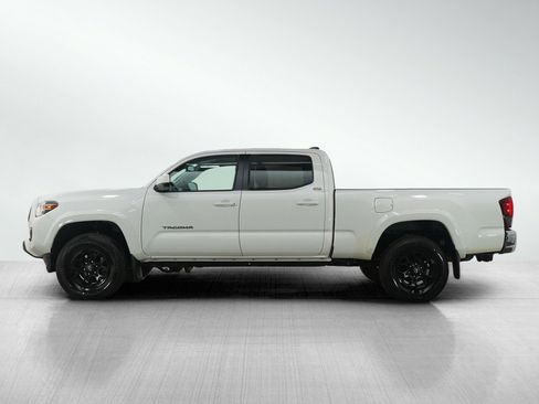 Used 2020 Toyota Tacoma SR5 image 2