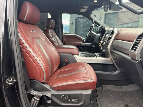 Used 2019 Ford F250 Platinum w/ Platinum Ultimate Package image 12