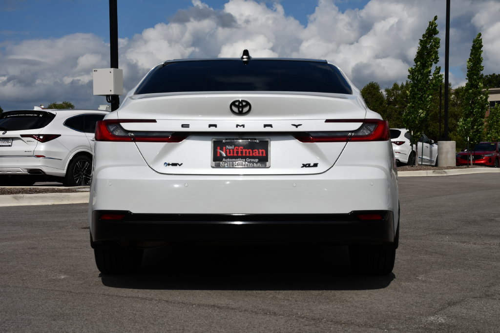 Used 2025 Toyota Camry XLE w/ Premium Plus Package FWD image 6