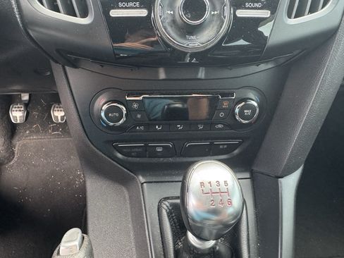 Used 2014 Ford Focus ST w/ Equipment Group 202A FWD image 18