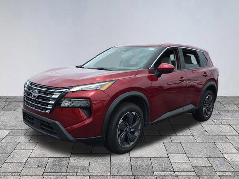Used 2025 Nissan Rogue SV FWD image 3