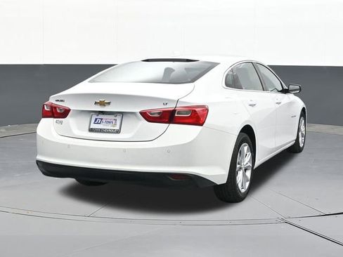 Used 2025 Chevrolet Malibu LT image 12